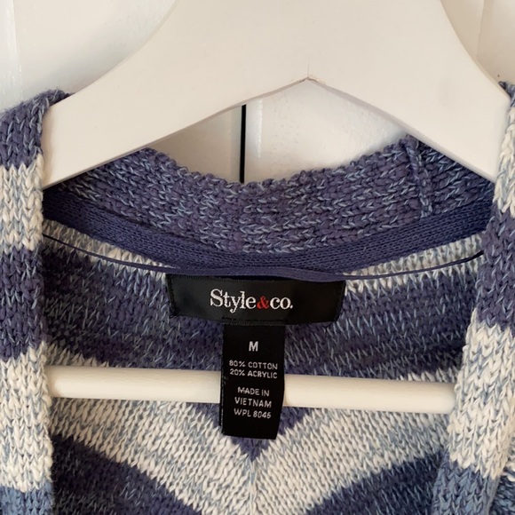 Sweater - Picture 3 of 4